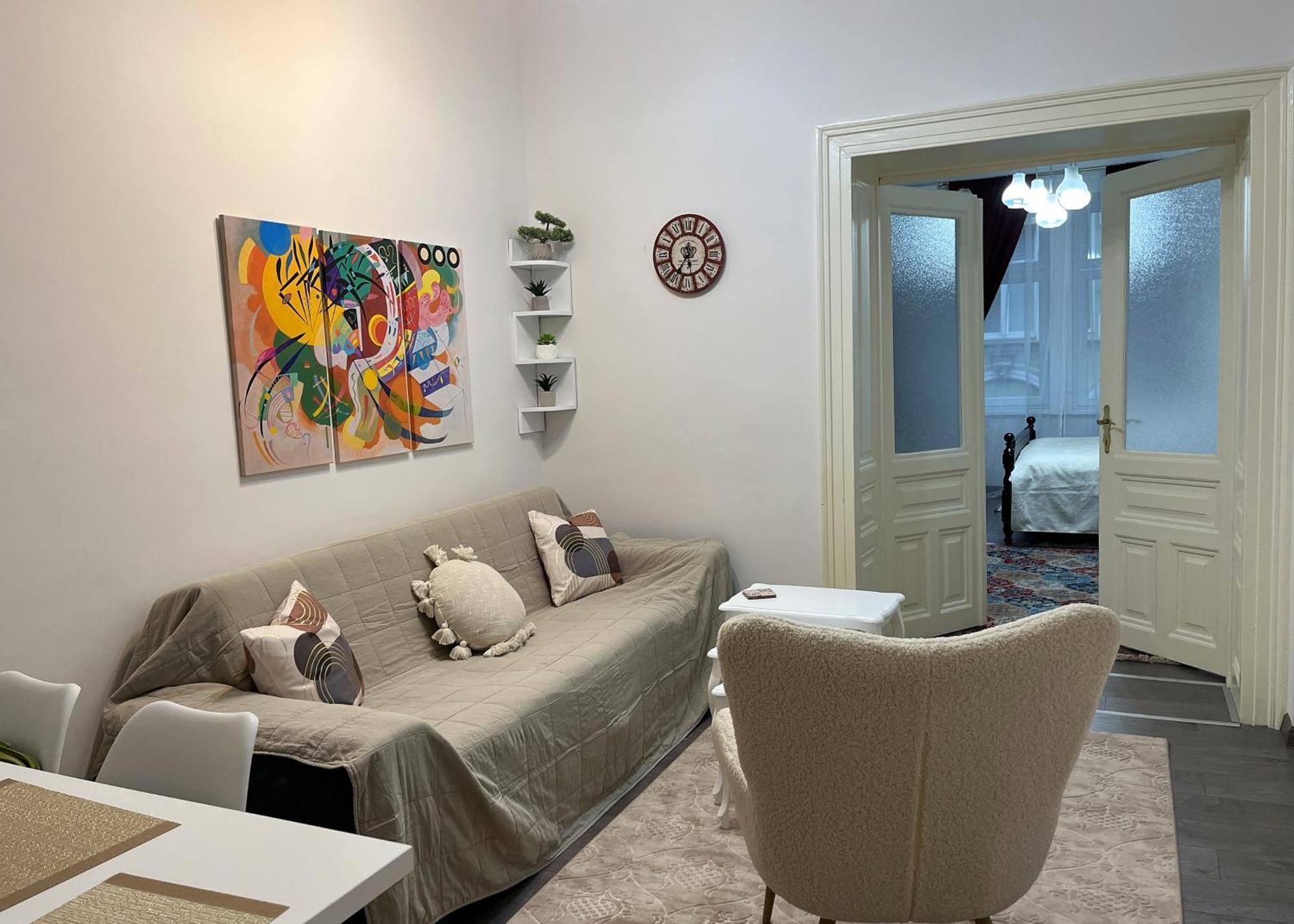 Main Street Retreat Apartment With Free Parking SJJ Extérieur photo