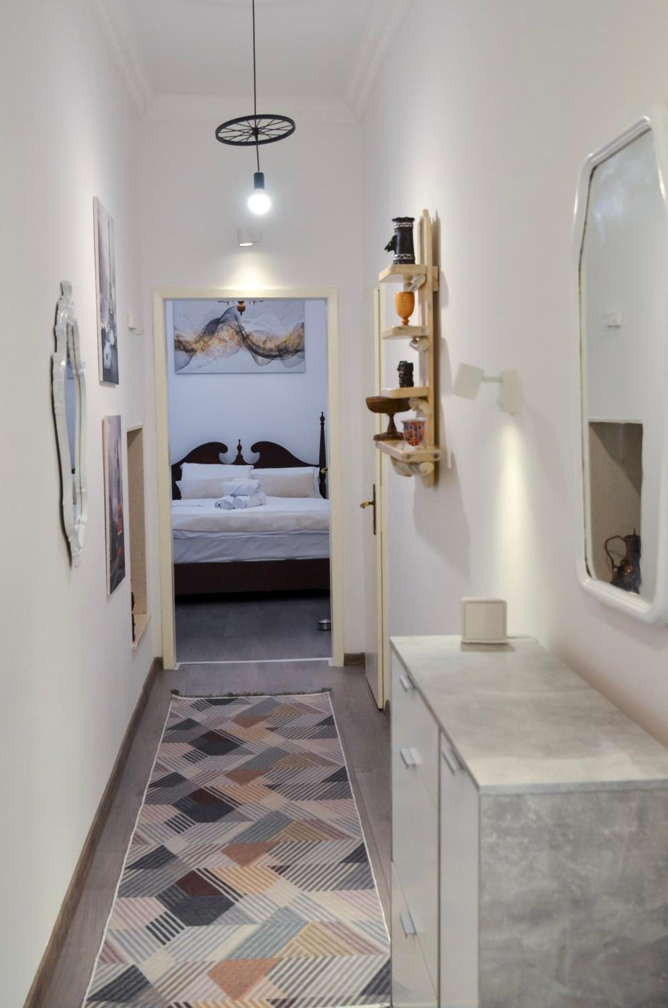 Main Street Retreat Apartment With Free Parking SJJ Extérieur photo