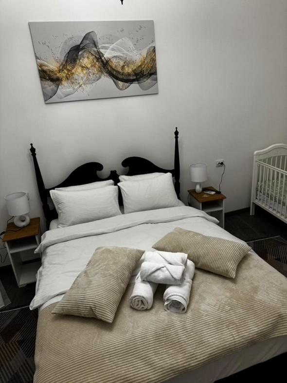 Main Street Retreat Apartment With Free Parking SJJ Extérieur photo
